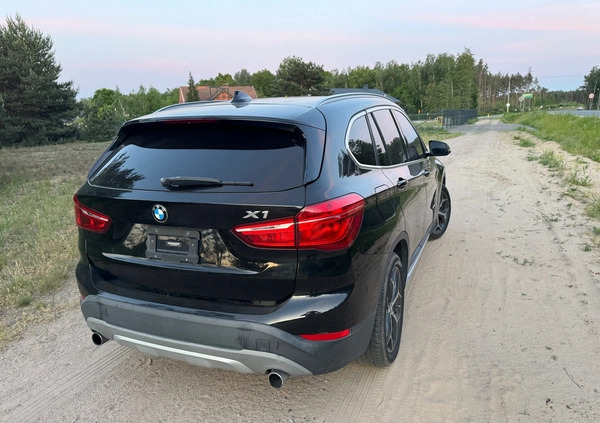 BMW X1 cena 54000 przebieg: 150000, rok produkcji 2016 z Bydgoszcz małe 326